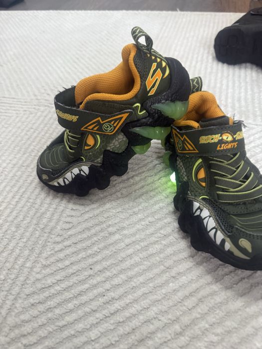 Skechers lights marime 27