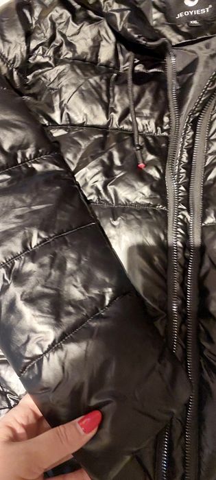 Продам куртки,новые