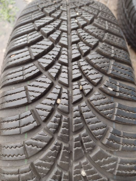 Перфектни 4бр.185/65/15 Good Year UG9+ dot2520