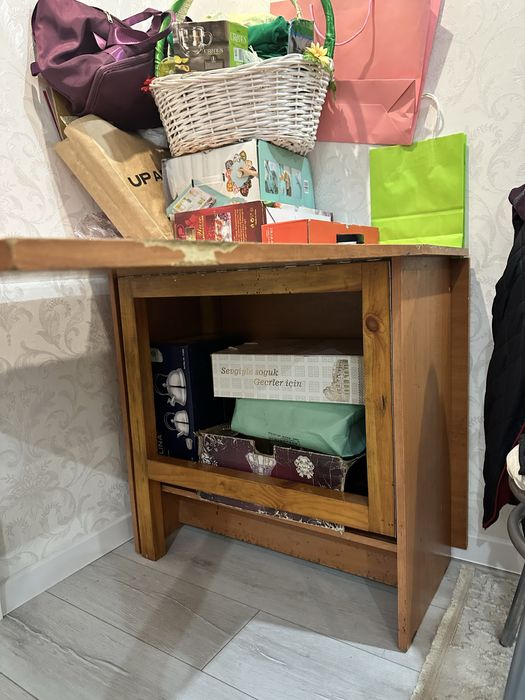 Продам стол универсал