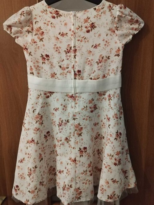 Rochita cu trandafiri roz