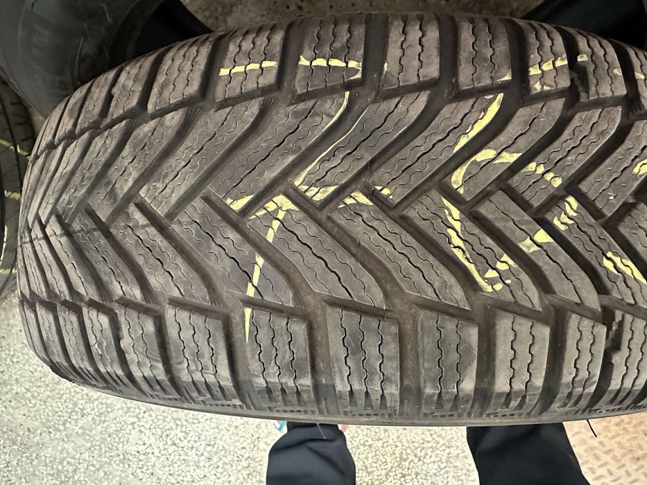 Зимни Гуми Мишлен Michelin 205/55R16 91H