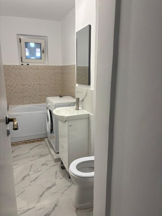 Inchiriez apartament 2 camere Petru Maior 32