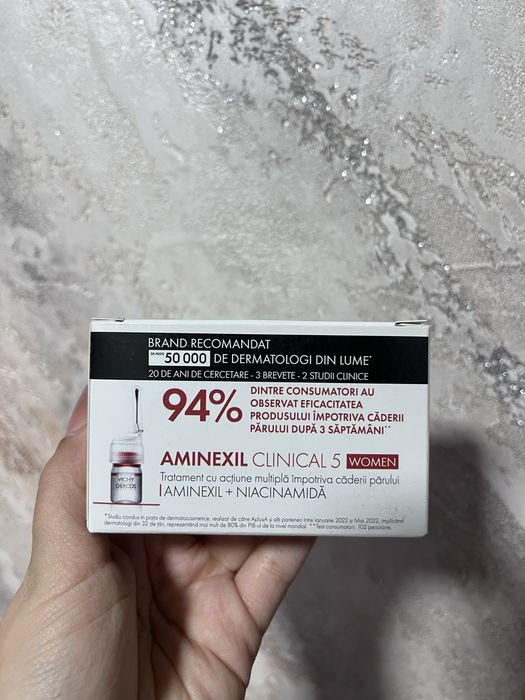 Fiole impotriva caderii parului Dercos