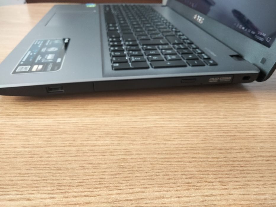 i7 Asus A550L in foarte bune conditii