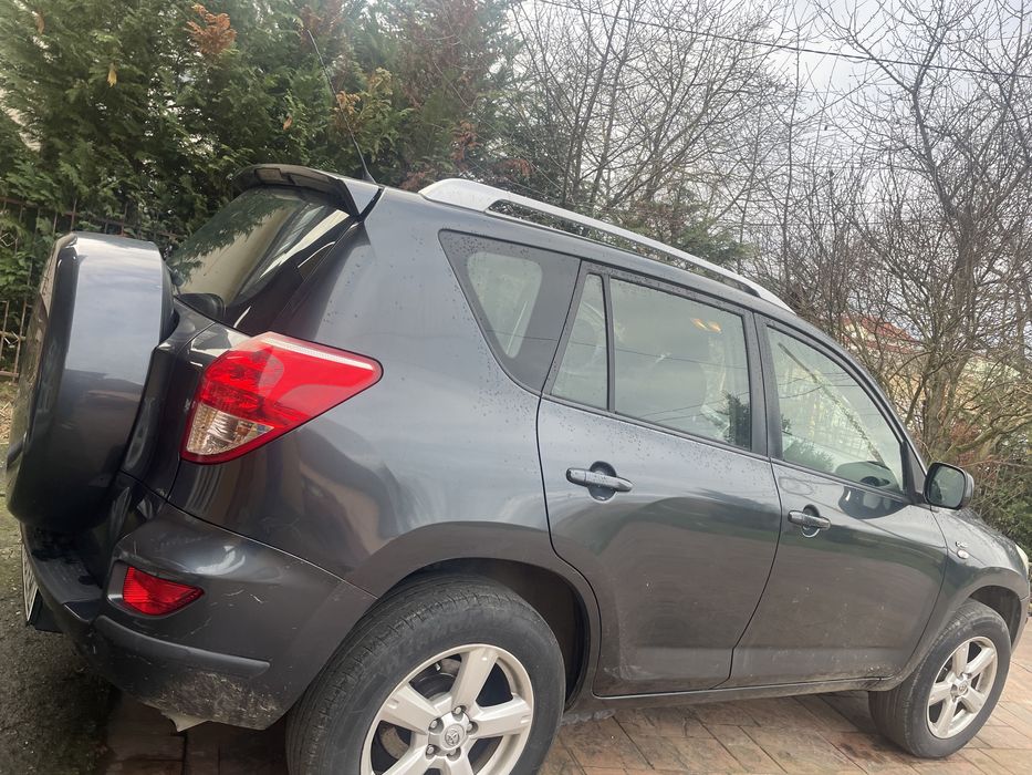 Toyota rav 4 an fabricatie 2006 decembrie
