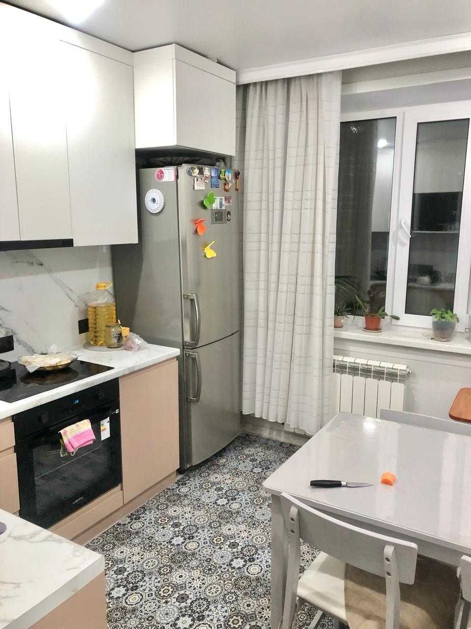 Продам улучшенную 4х комнатную квартиру на Юго-Востоке, мкр.Гульдер-1.