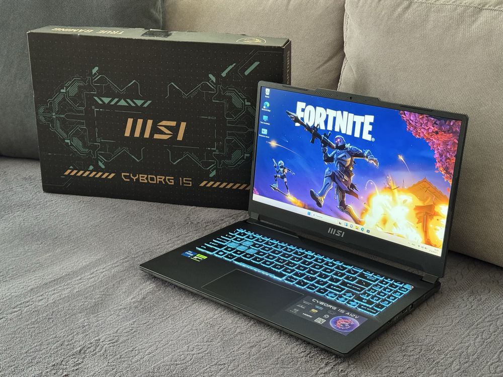 15,6’FHD IPS 144Hz/RTX 4060 8GB/i5-12450H/MSI Cyborg/16GB DDR4/512GB