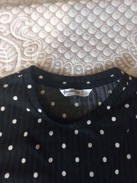 Чёрное платье в горошек