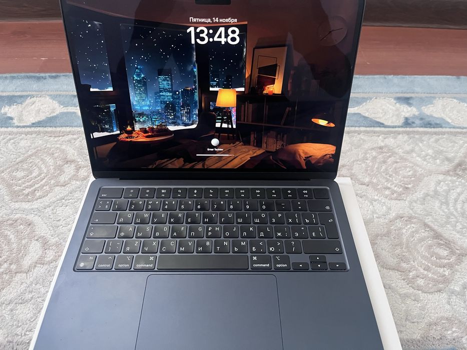 MacBook Air продается