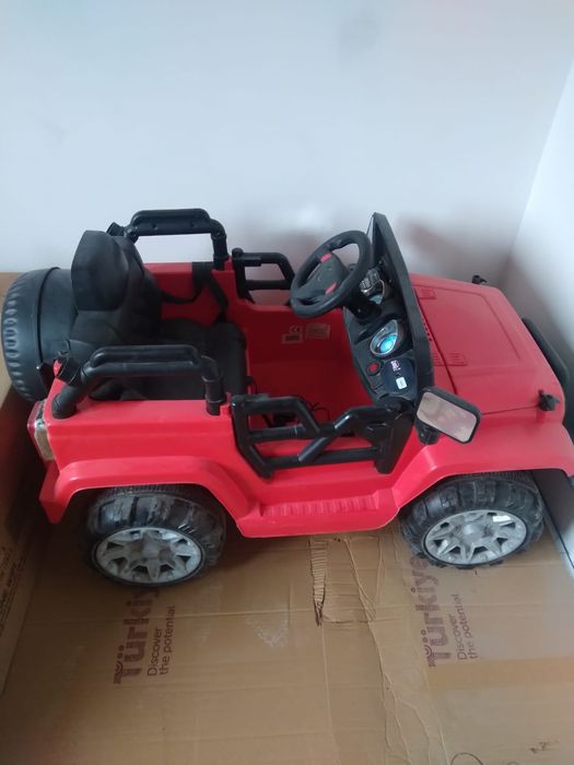 Mașinuță electrica