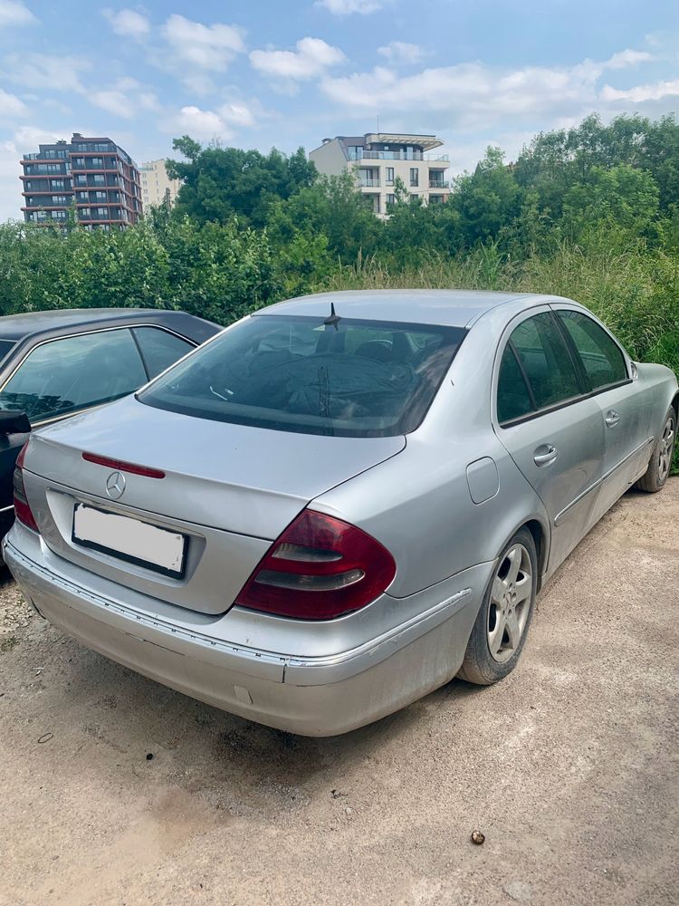 Mercedes E280 w211 E klass седан