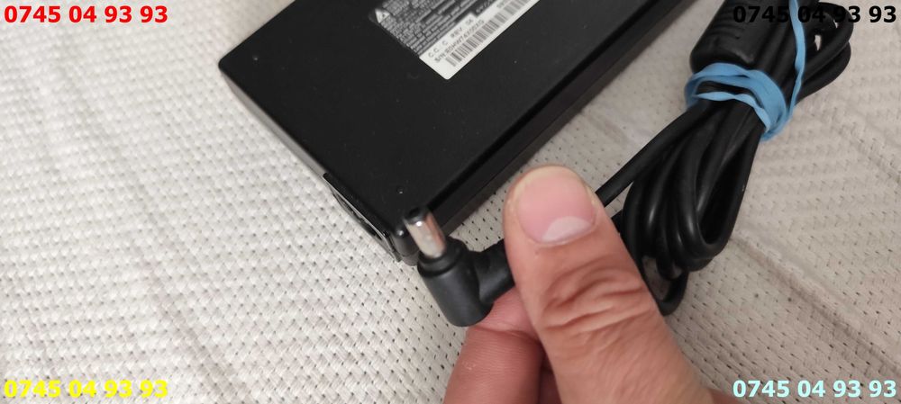 alimentator incarcator DELTA asus toshiba MSI 19.5V 7.7A mufa 5.5x2.5