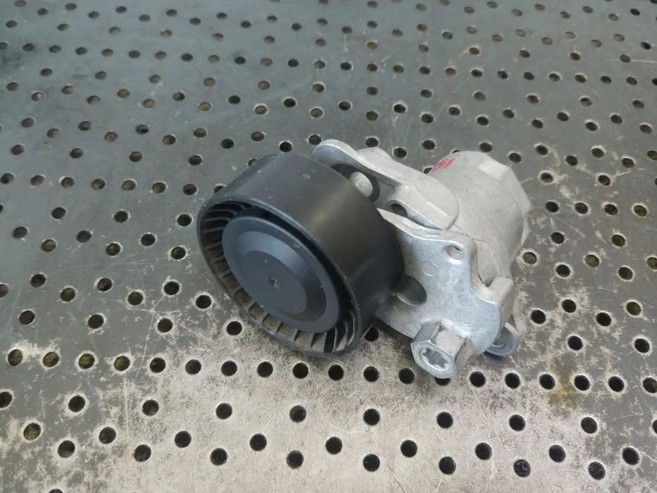 rola intinzator  1.0 tsi dus vw t-cross 2024   04e145299l