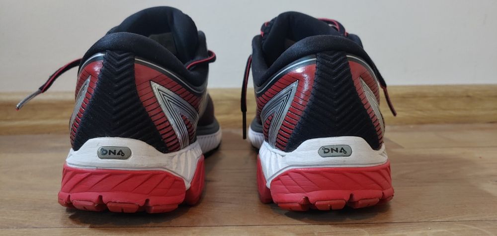 Brooks ghost marimea 43-27,5cm