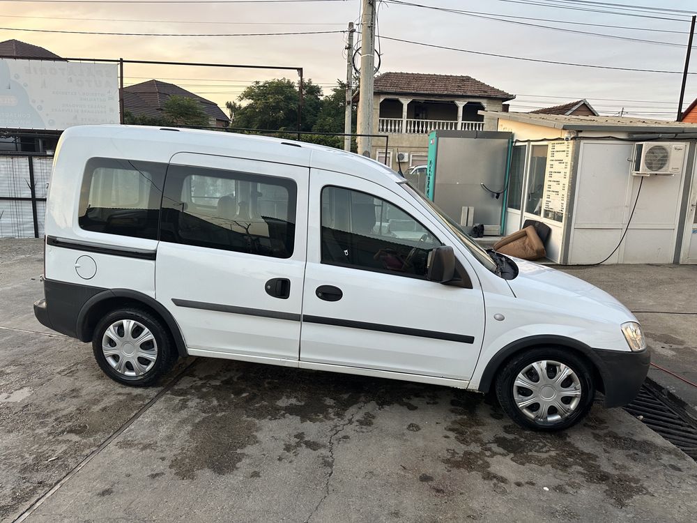 Vand Opel Combo 1.7Diesel