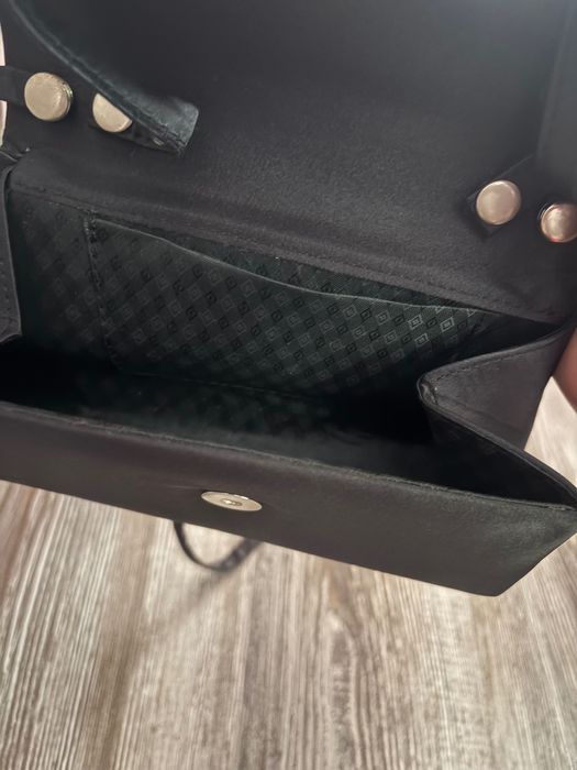 Дамска чанта с форма на ток