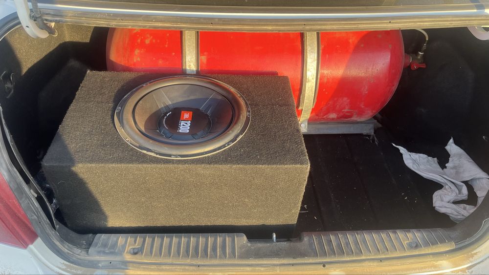 Sambufer JBL 1200 hancar saund yashigi bilan