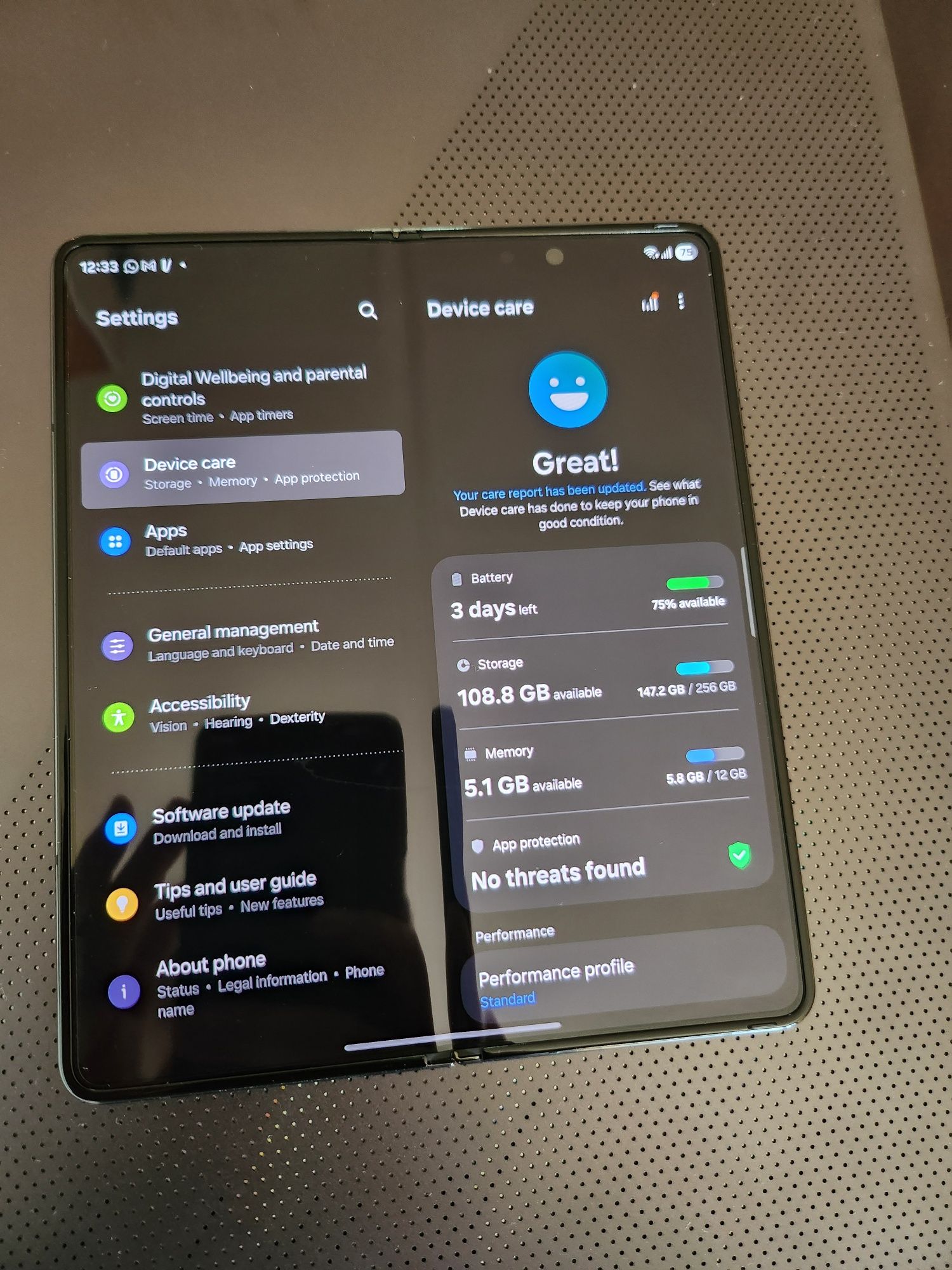 Samsung Galaxy Z Fold 5