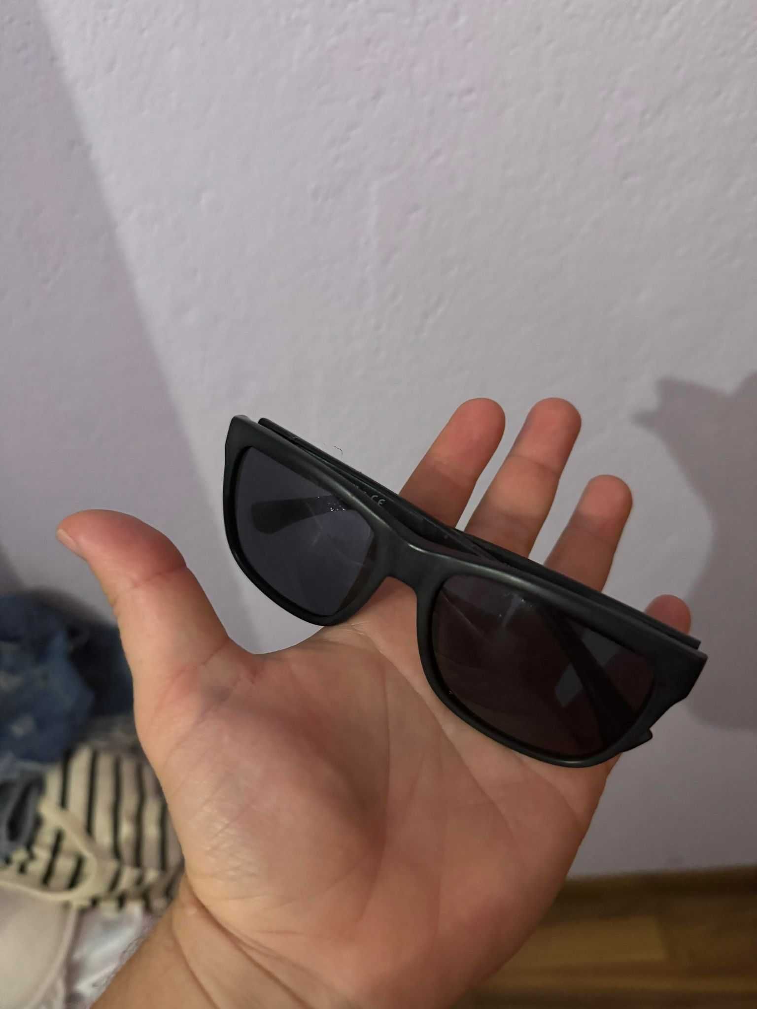 слънчеви черни очила Armani EA4033