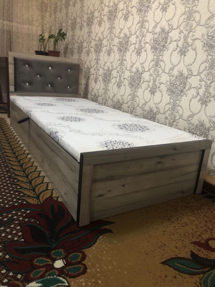 1 kishilik divan kravat