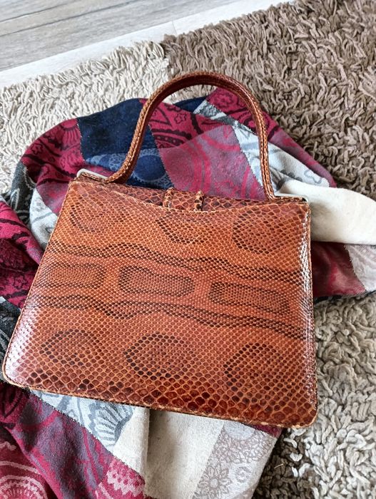 Geantă damă  din piele naturală de șarpe