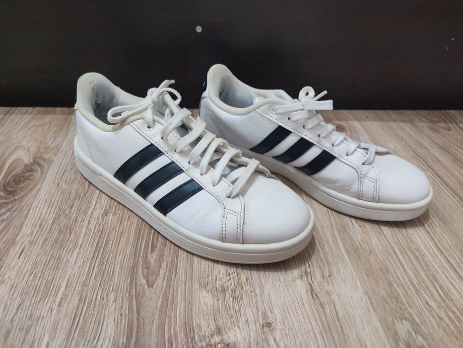 Дамски обувки Adidas - р-р 38