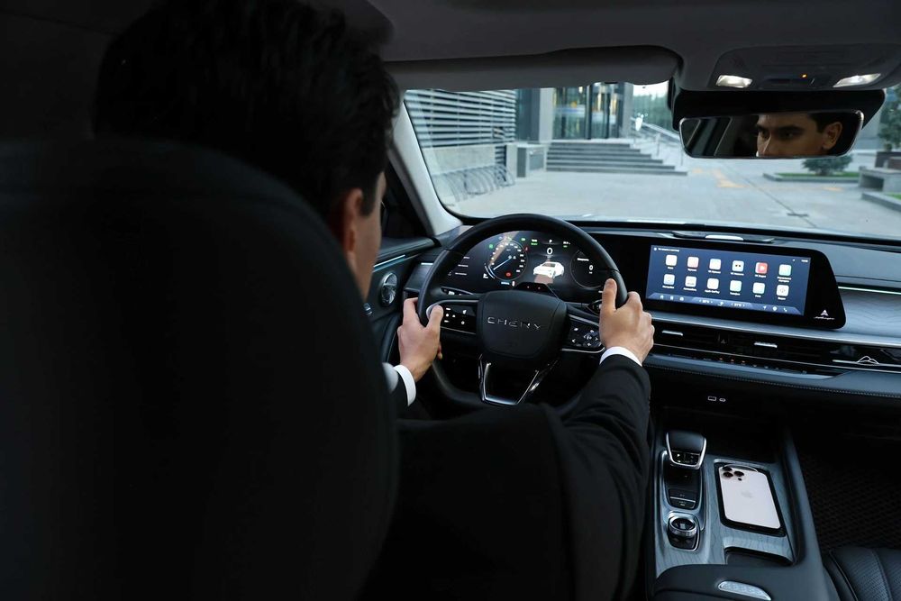 Arrizo 8 Hybrid янги бизнес седан