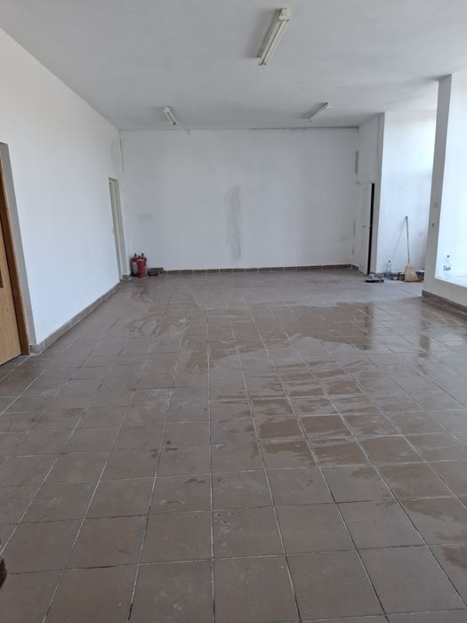 Inchiriez Spatiu Comercial