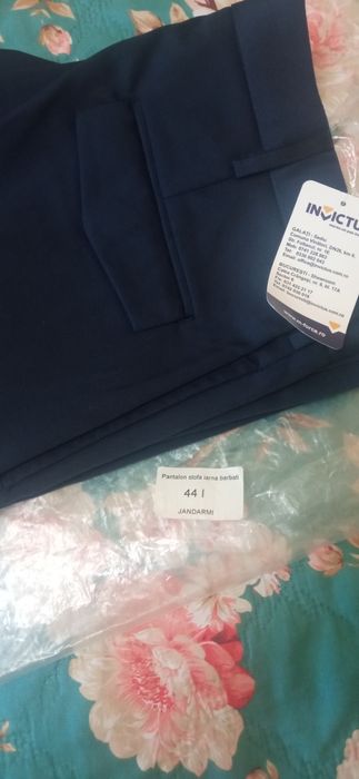 Vând pantaloni stofă iarnă