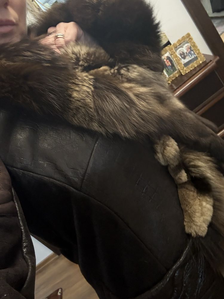 Cojoc de miel cu blana de vulpe