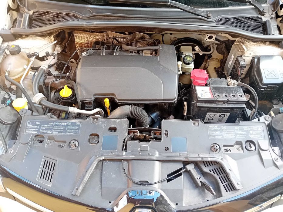 Renault CLIO Limited  1,2 Benzină