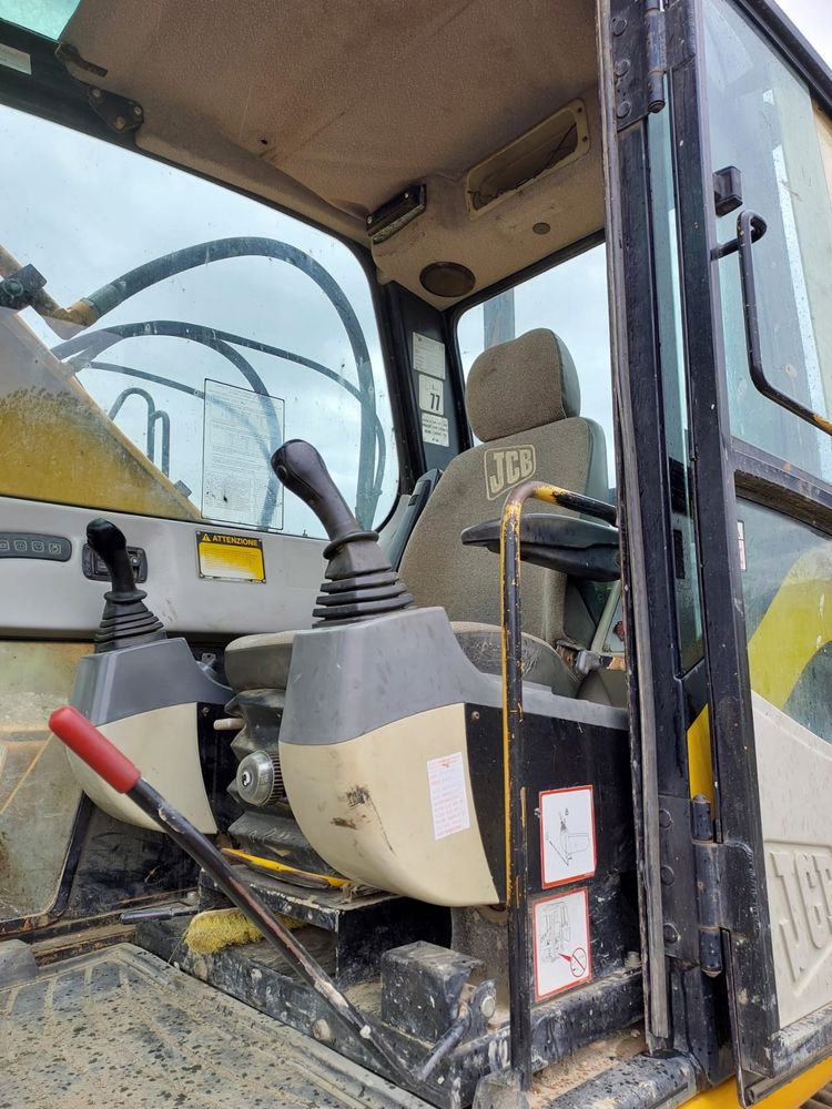 Excavator  JCB JS240NL Accept orice test