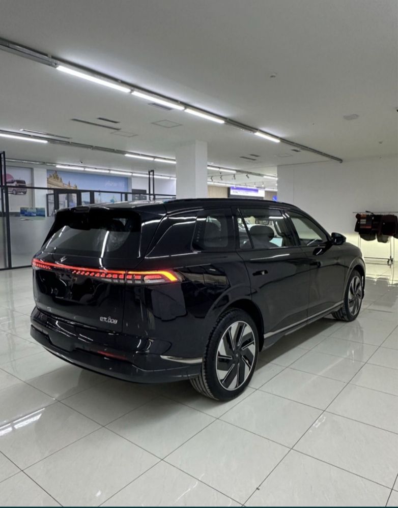 Dongfeng Ep 008 Hybrid  bor FULL