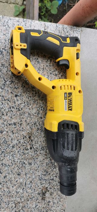 Rotopercutor Dewalt DCH 033