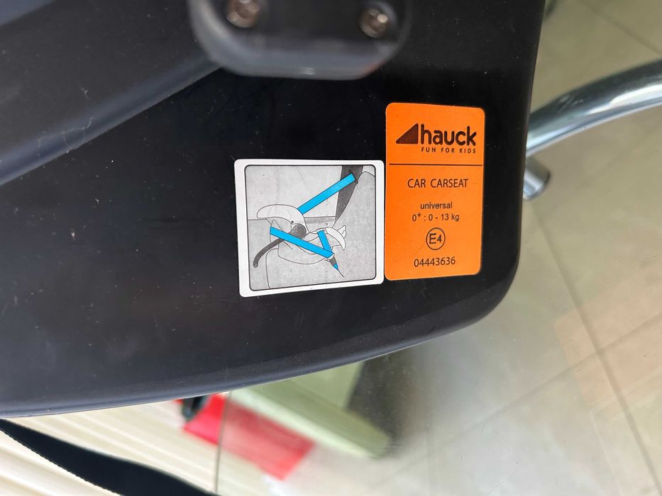 Бебешко столче за кола hauck