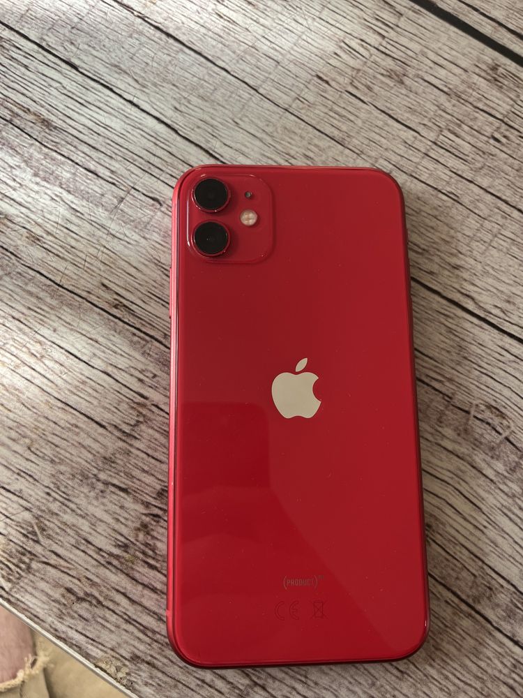 iPhone 11 Red 128 gb preț 1200 pret fix