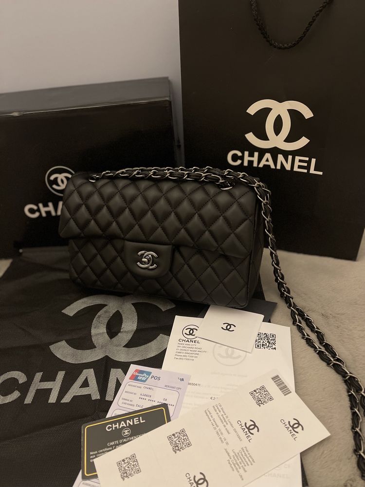 Poseta Chanel neagra