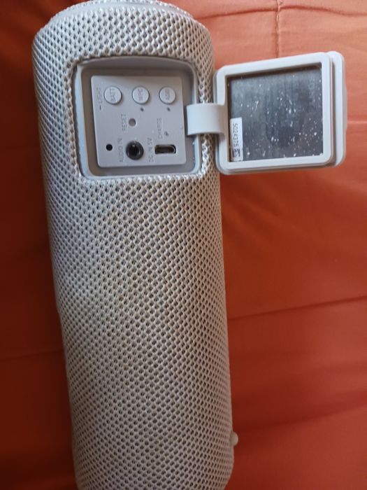 Vând boxa Sony!!