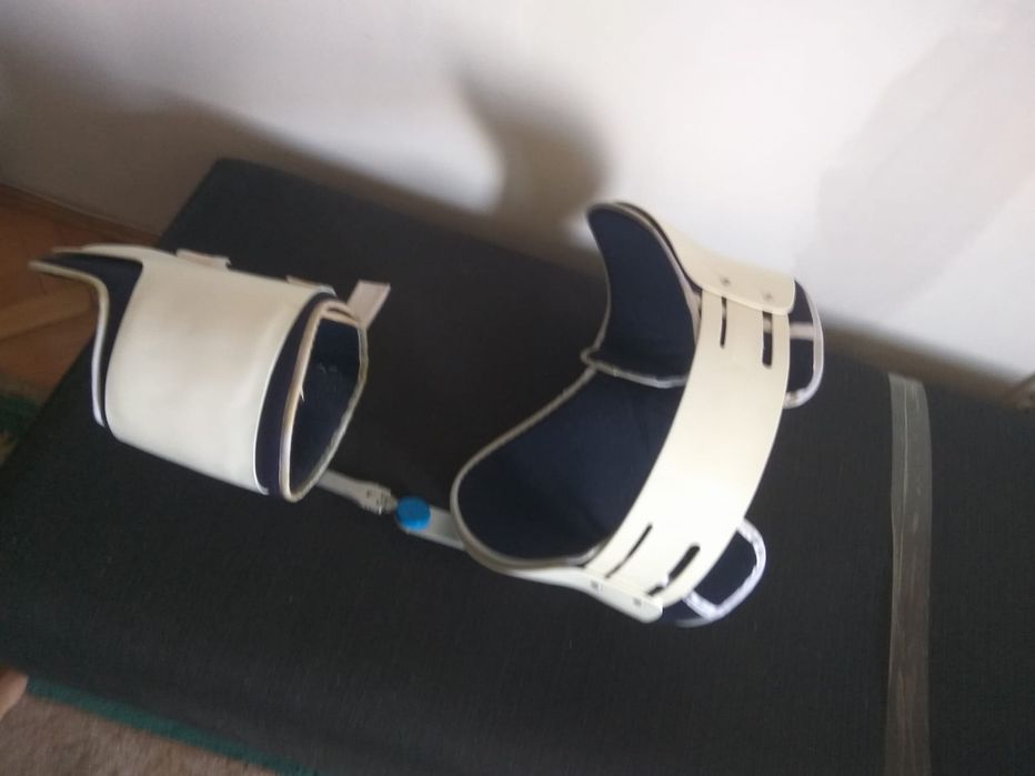 Vând orteză de șold