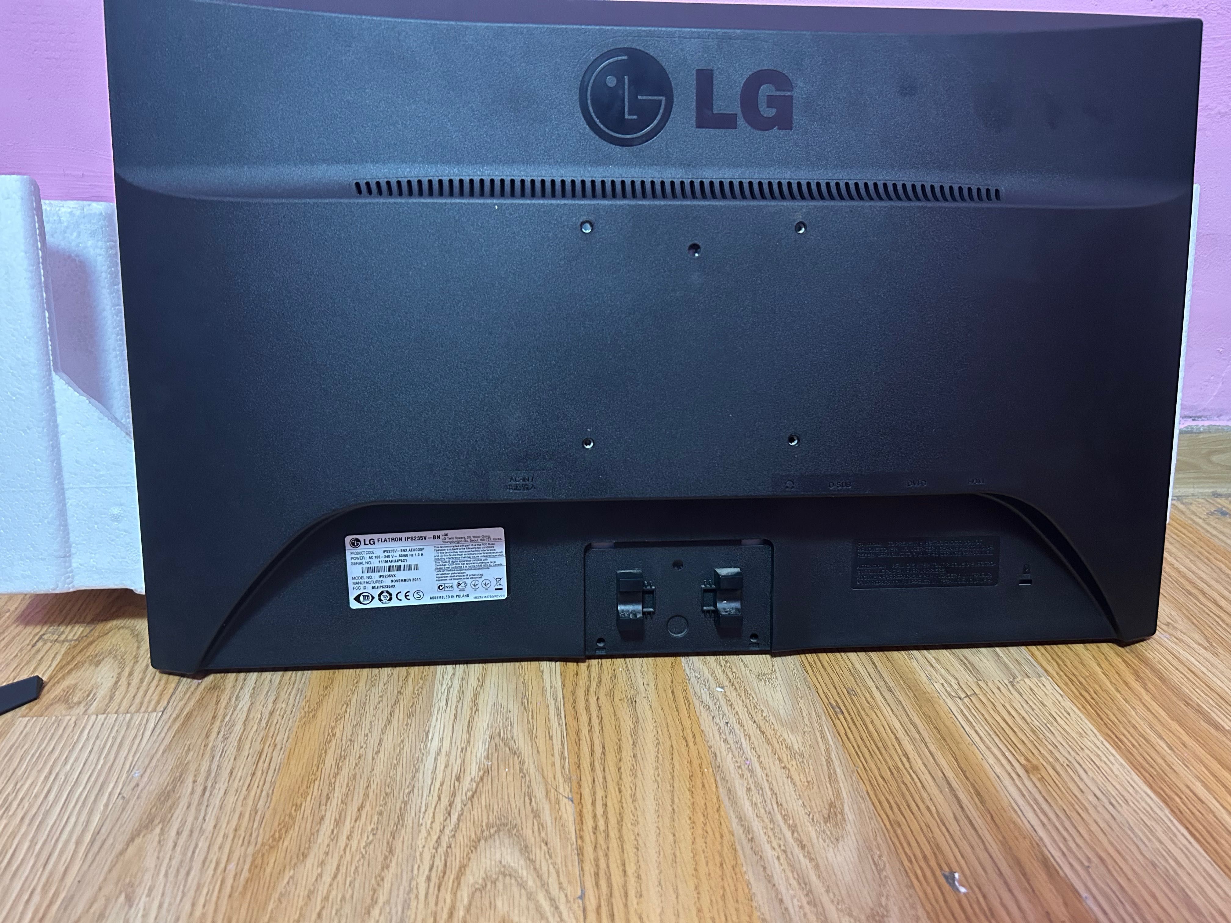 Монитор LG 24-инча
