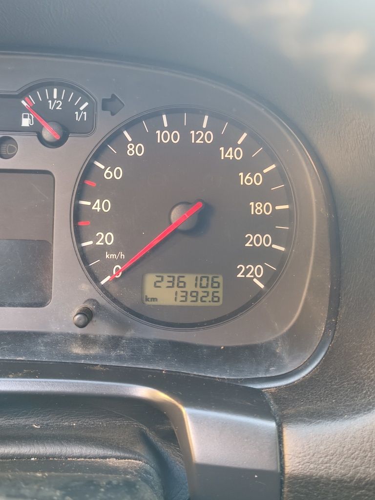 Голф 4 1.4 16v отличен