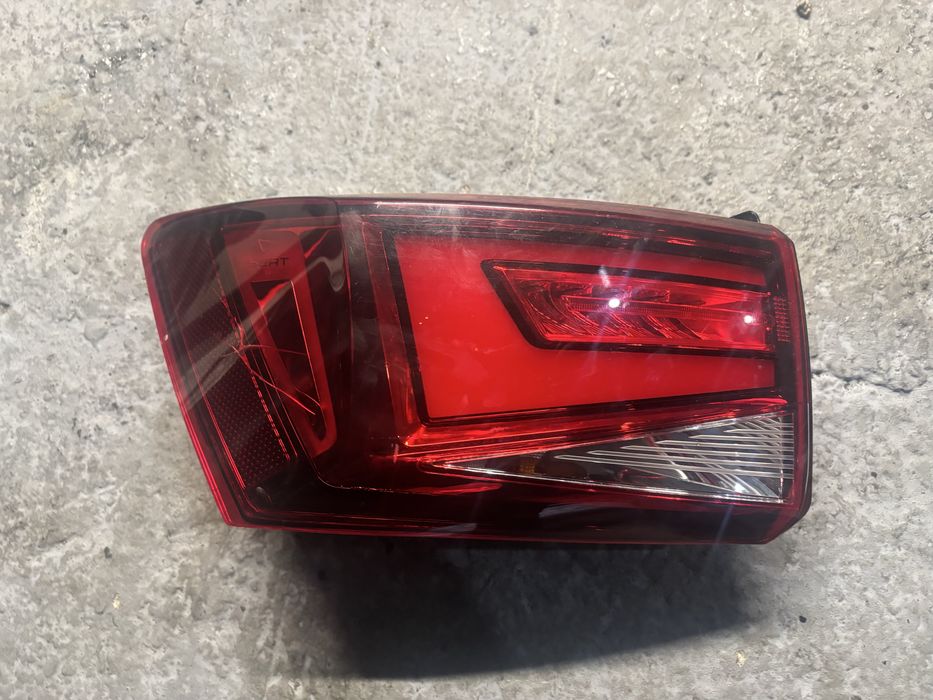 Stop Stanga Seat Ateca