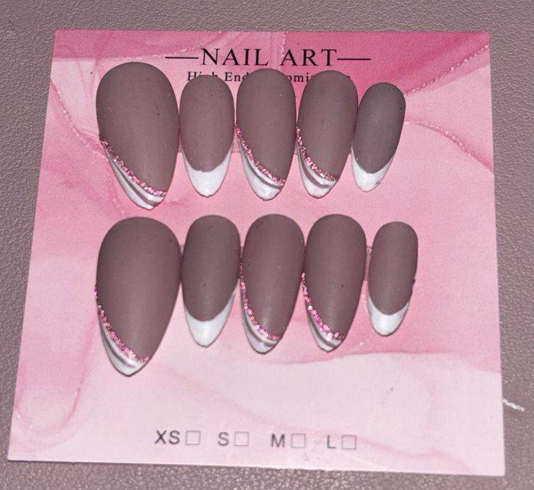 Press on излуствени нокти