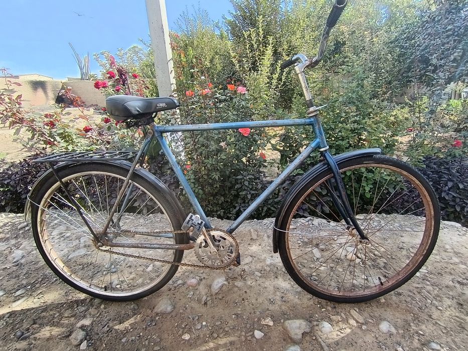 Ural  Velosiped  sotiladi  soz  xolatda .