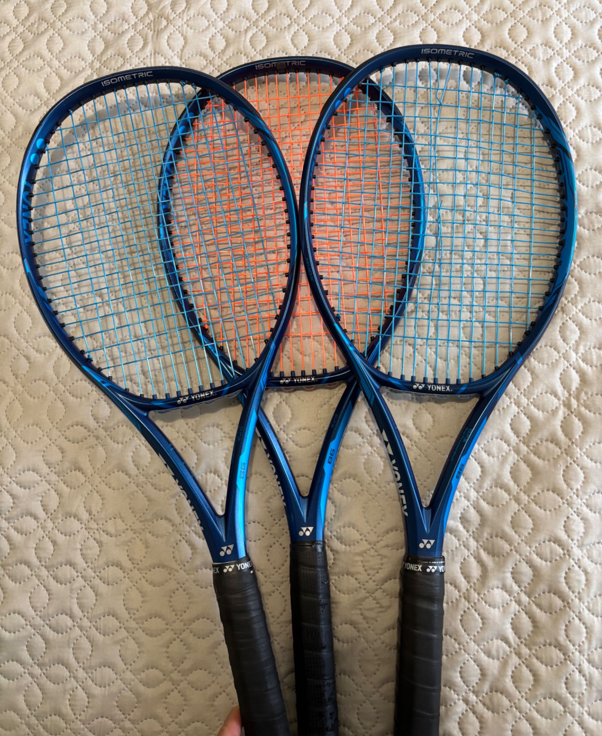 2х Yonex Ezone 98 L4 тенис ракета
