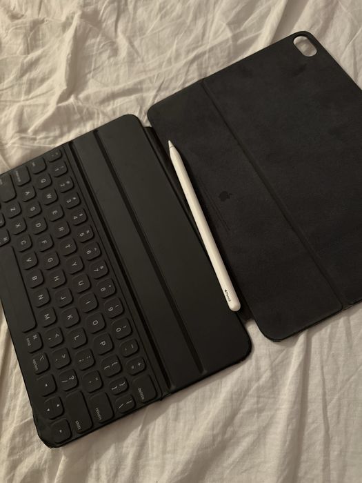 Apple pen gen 1 plus Magic Keybord pt Ipad pro 11 2018