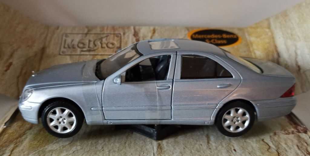 Macheta Mercedes Benz S500 W220 1998 silver - Maisto 1/26