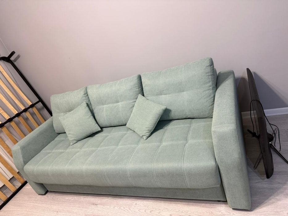 Продаётся диван 220х100