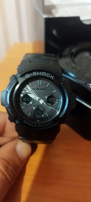 Casio g-shock AWG-M100B